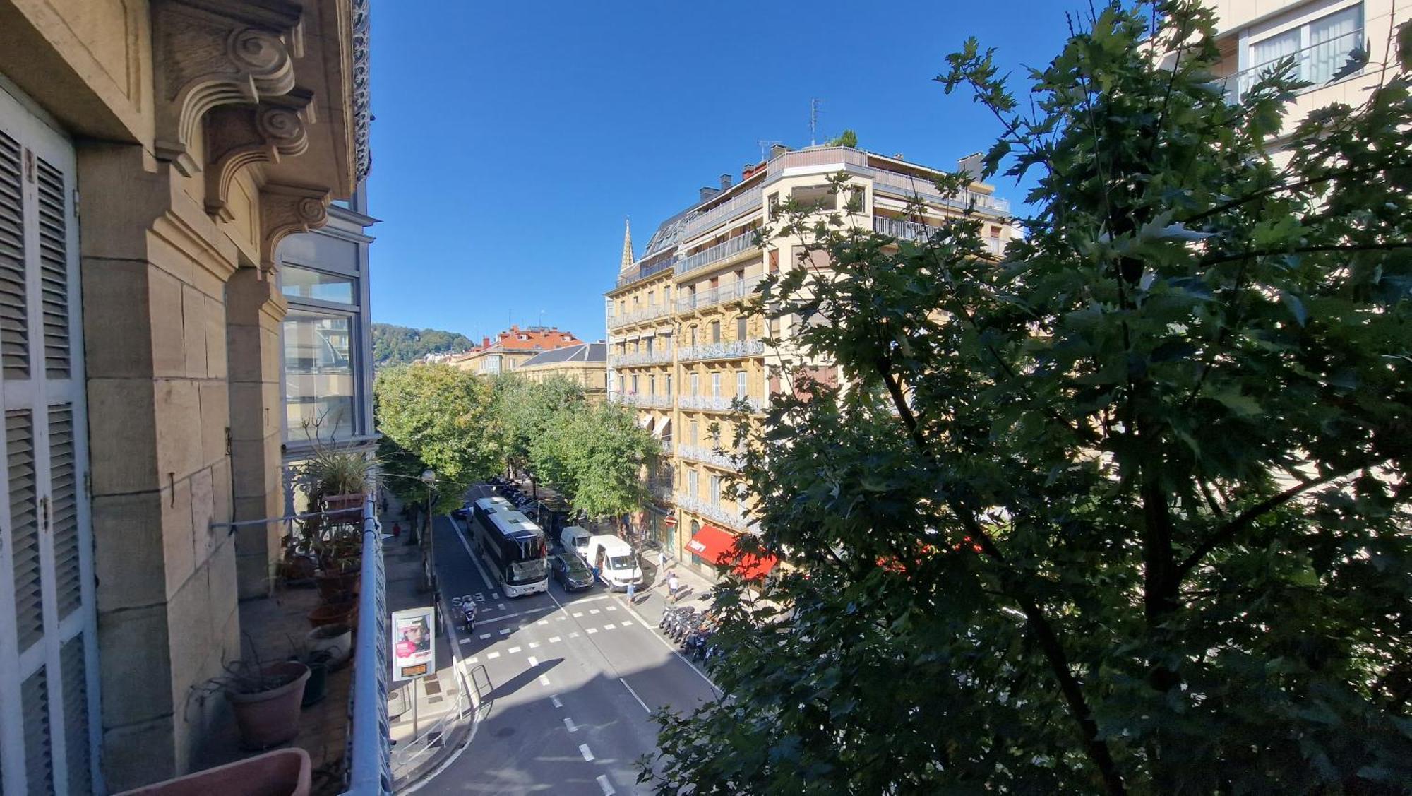 Home In The Heart Of Donostia! Saint-Sébastien Extérieur photo